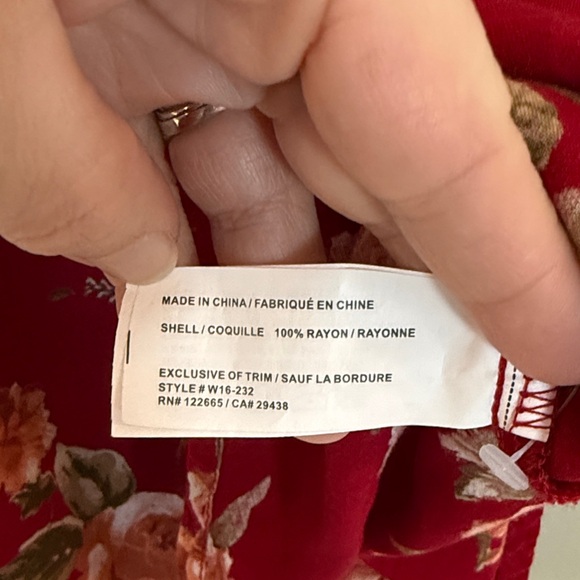 Altar'd State Eyelet Floral Blouse Size Small Bohemian Flowy Lightweight - Picture 5 of 7